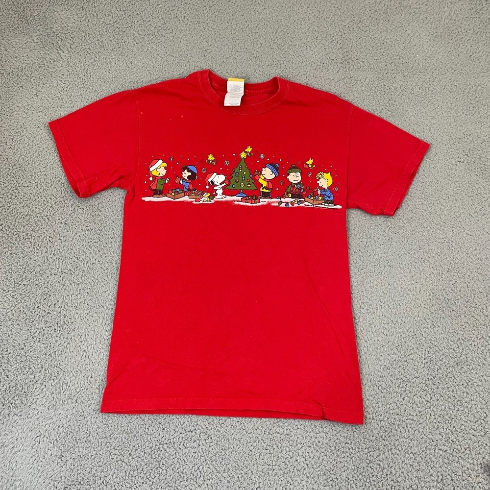 VTG A Charlie Brown Christmas Shirt S Red Y2K Peanuts Short Sleeve Tee